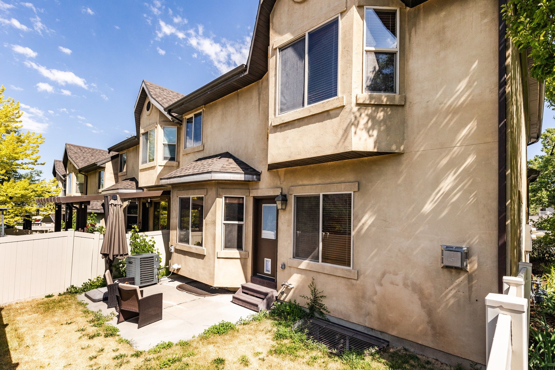  Prime Holladay Townhome in an Unbeatable Location - 物件實景