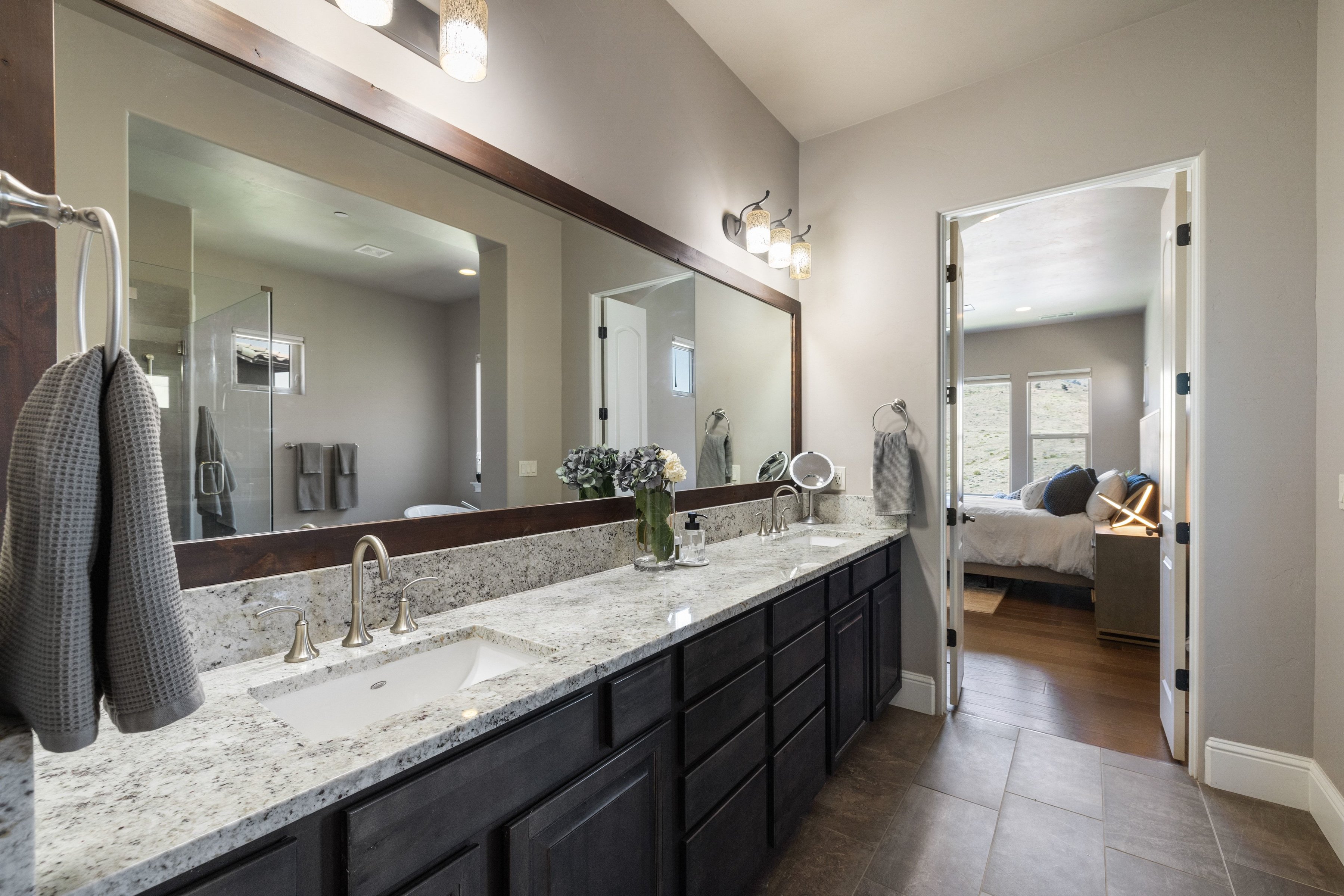  Luxurious Modern Farmhouse with Breathtaking Views - 物件實景