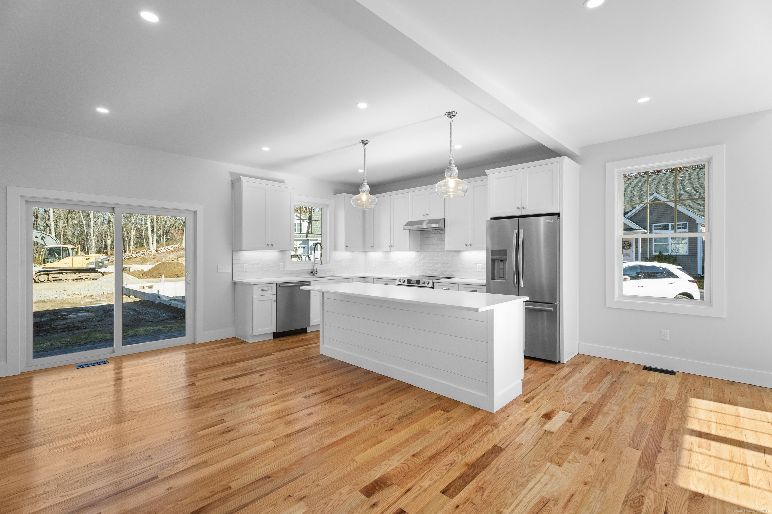 Waterford, Connecticut, 06385, United States, 2 Bedrooms Bedrooms, ,3 BathroomsBathrooms,Residential,For Sale,1995569