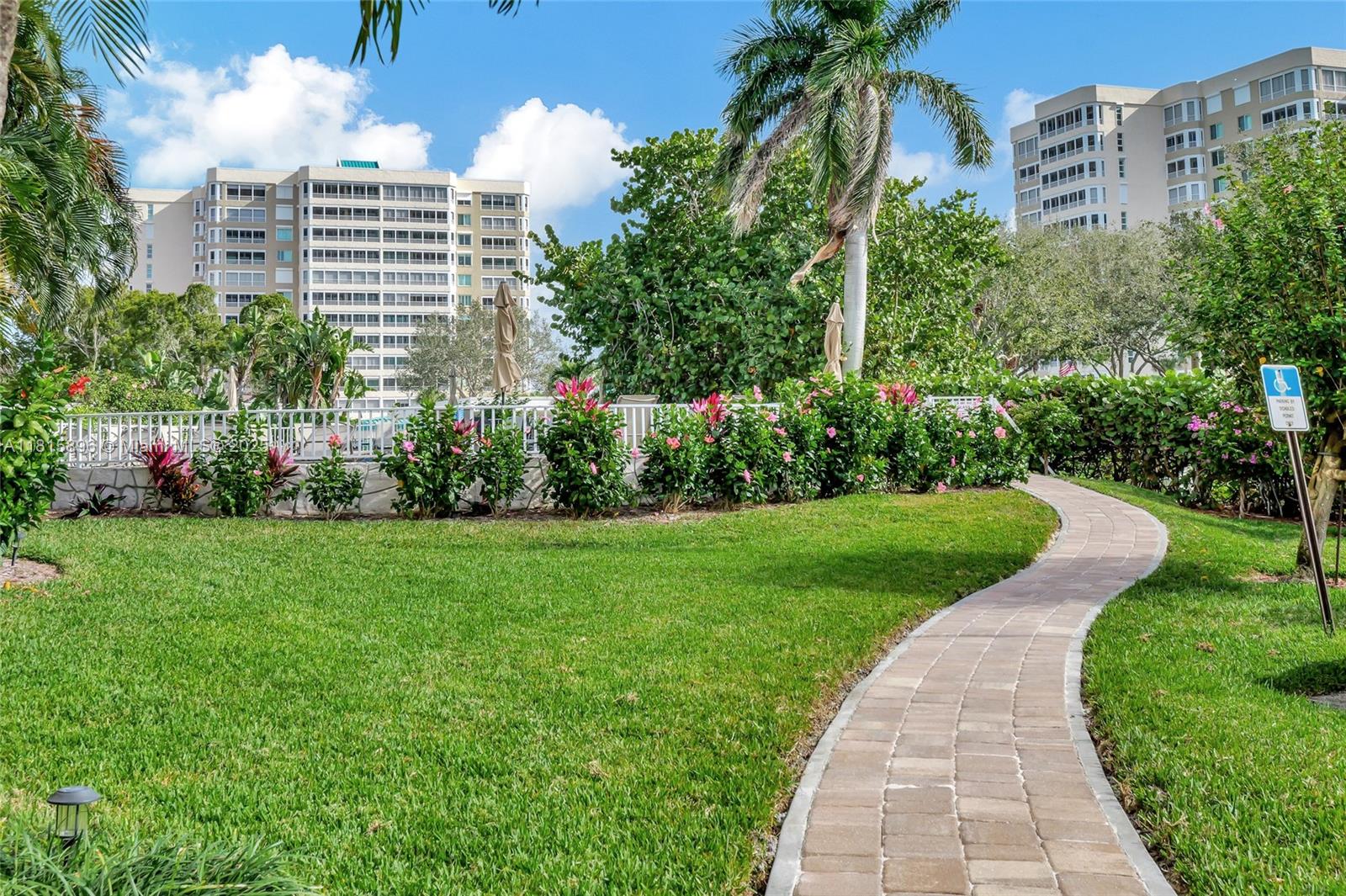 Naples, Florida, 34108, United States, 1 Bedroom Bedrooms, ,1 BathroomBathrooms,Residential,For Sale,1848890