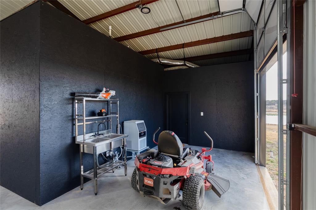 Mineral Wells, Texas, 76067, United States, 3 Bedrooms Bedrooms, ,2 BathroomsBathrooms,Residential,For Sale,2012284