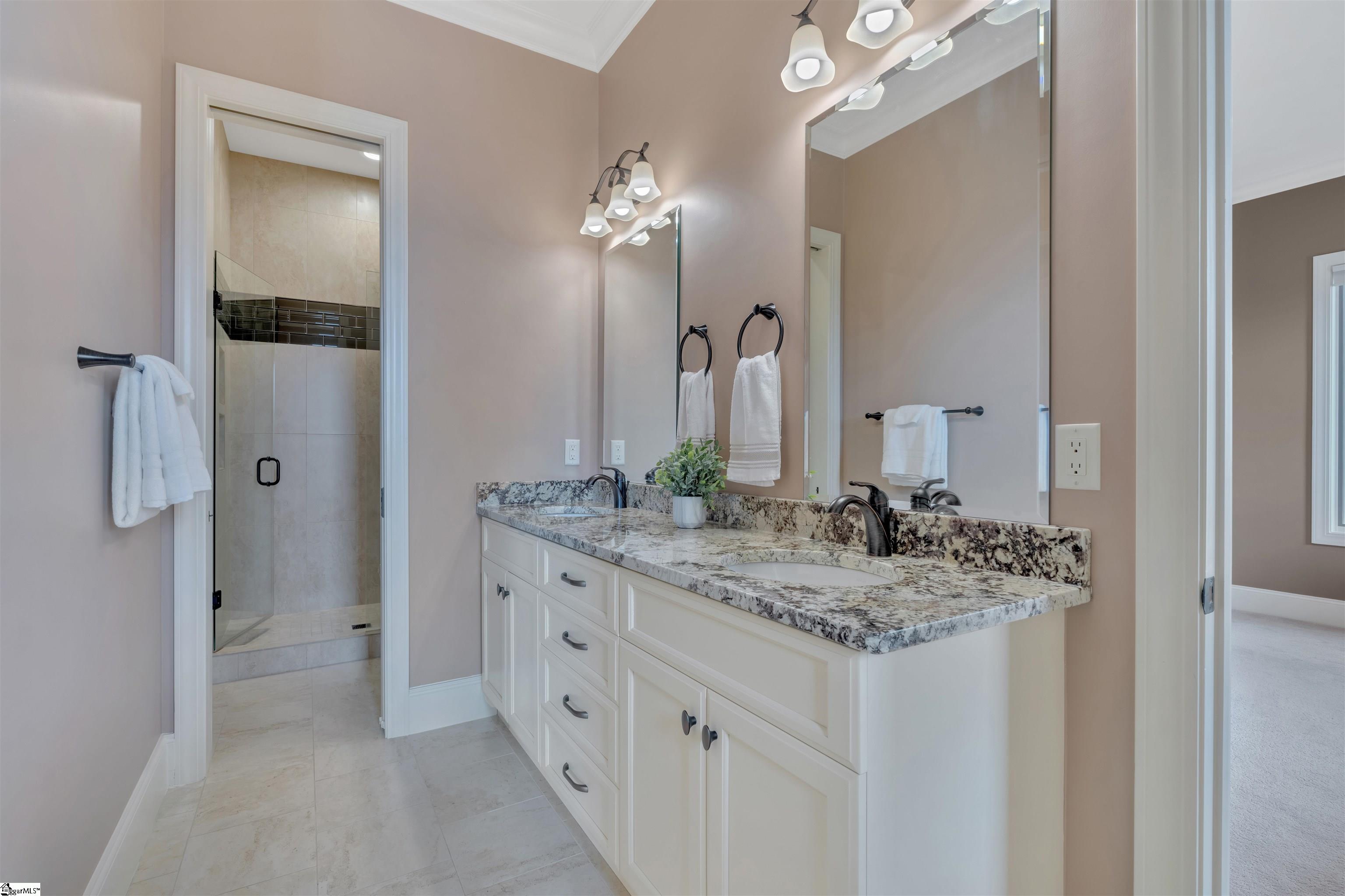 Landrum, South Carolina, 29356, United States, 5 Bedrooms Bedrooms, ,6 BathroomsBathrooms,Residential,For Sale,1714333