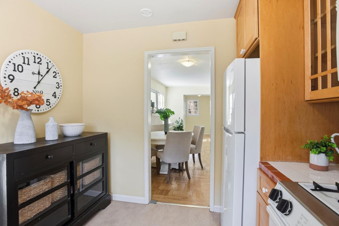 Palo Alto, California, 94303, United States, 2 Bedrooms Bedrooms, ,2 BathroomsBathrooms,Residential,For Sale,1989685