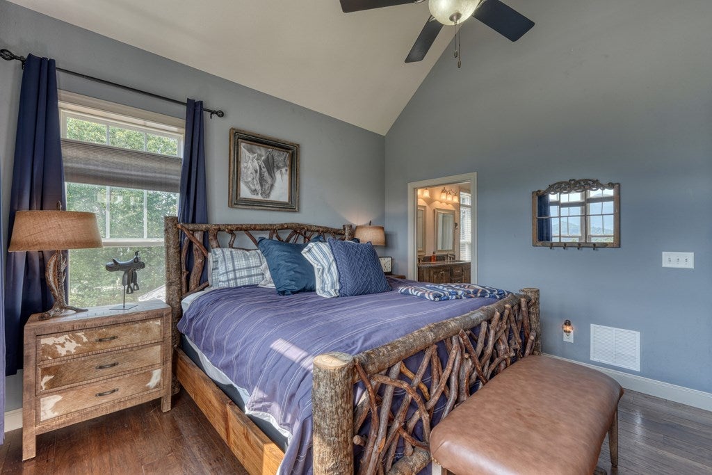 Hiawassee, Georgia, 30546, United States, 3 Bedrooms Bedrooms, ,4 BathroomsBathrooms,Residential,For Sale,1721105