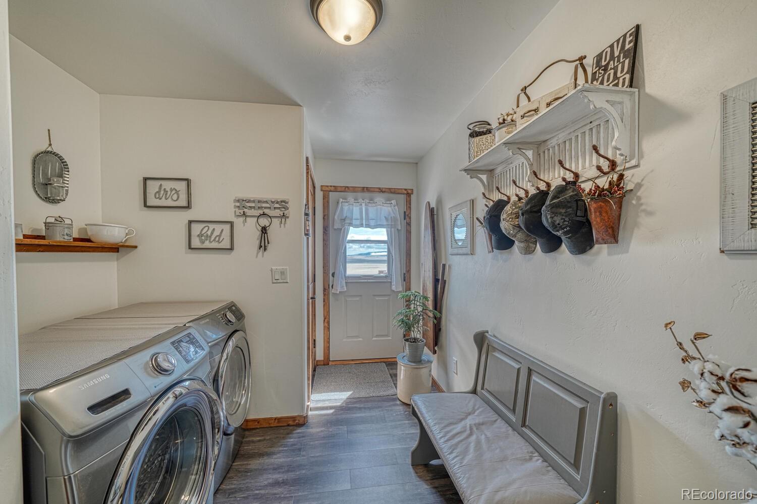 Hartsel, Colorado, 80449, United States, 2 Bedrooms Bedrooms, ,1 BathroomBathrooms,Residential,For Sale,1804606