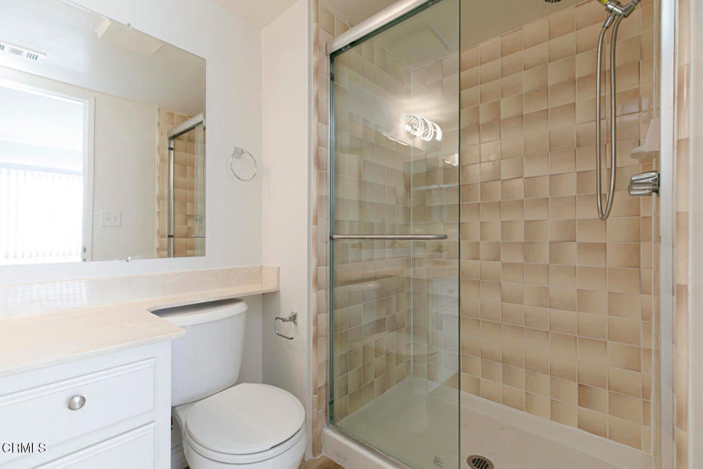 Glendale, California, 91205, United States, 3 Bedrooms Bedrooms, ,2 BathroomsBathrooms,Residential,For Sale,1938623