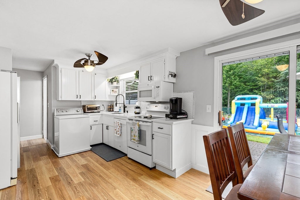 Holbrook, Massachusetts, 02343, United States, 3 Bedrooms Bedrooms, ,1 BathroomBathrooms,Residential,For Sale,1921162