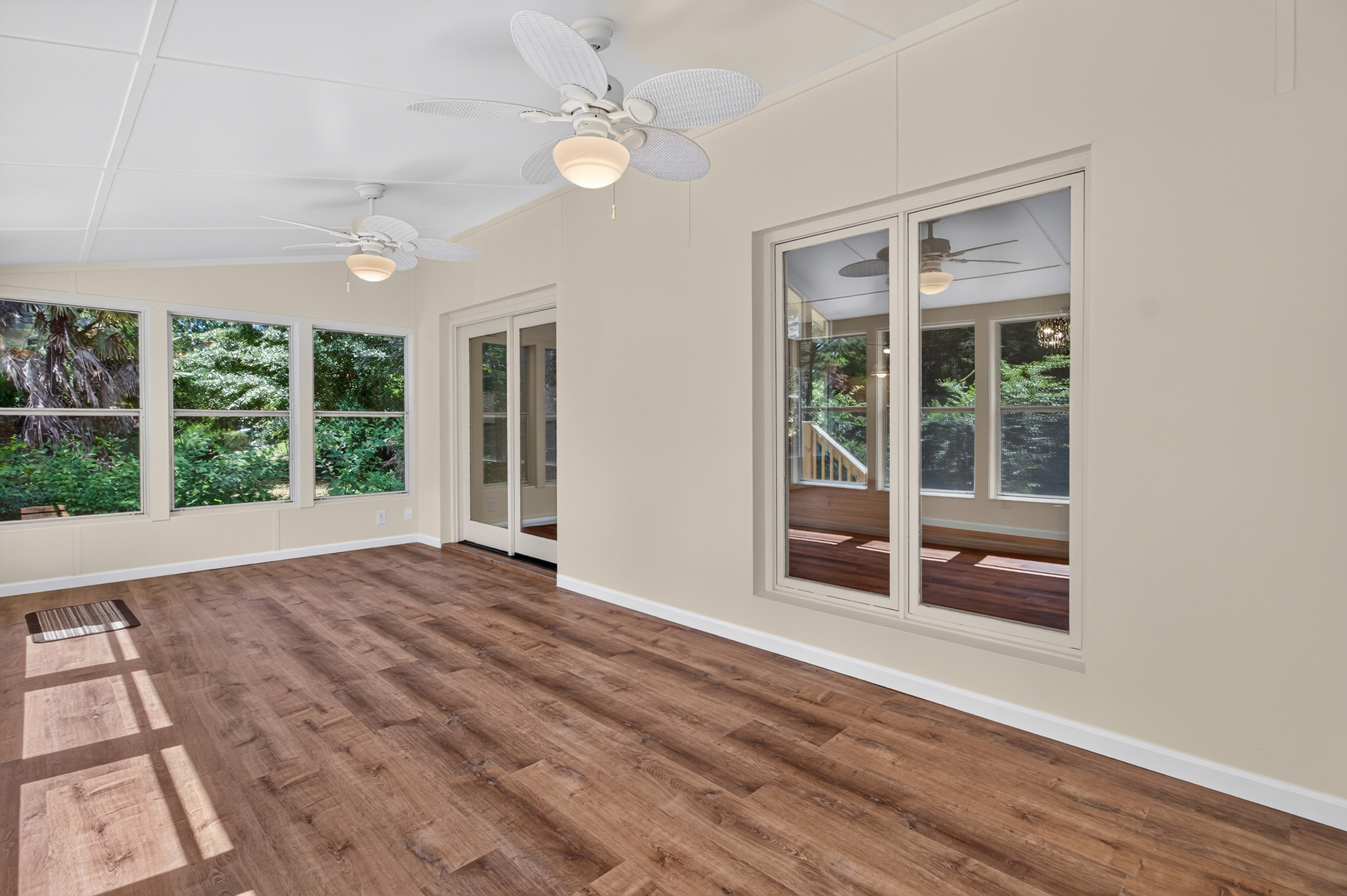 Stunning Fully Renovated Ranch - 物件實景