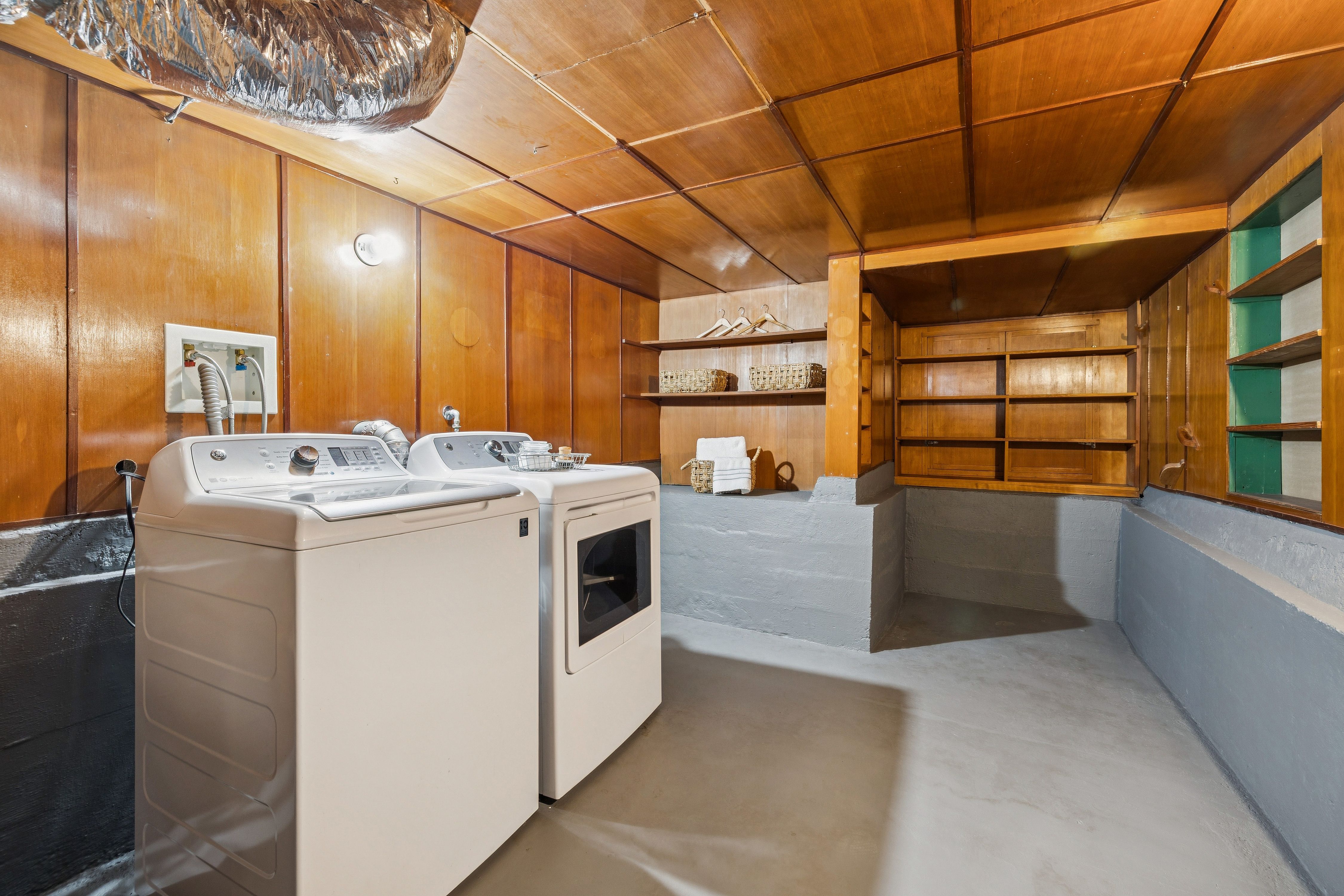  Mediterranean Elegance Meets Walker’s Paradise in North Berkeley - 物件實景