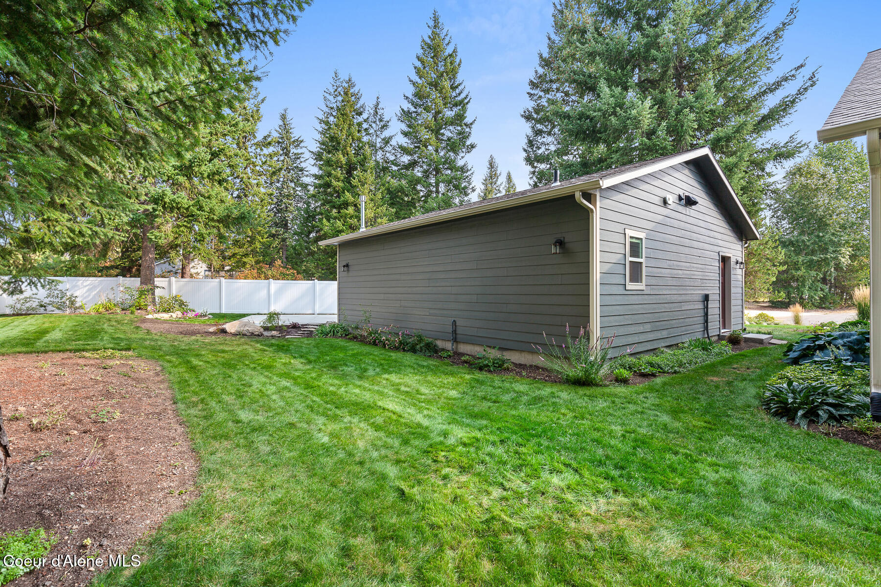 Spirit Lake, Idaho, 83869, United States, 3 Bedrooms Bedrooms, ,2 BathroomsBathrooms,Residential,For Sale,1981363