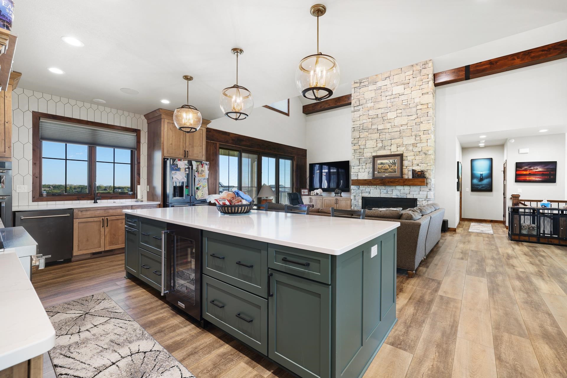 Garrison, North Dakota, 58540, United States, 4 Bedrooms Bedrooms, ,3 BathroomsBathrooms,Residential,For Sale,1975291