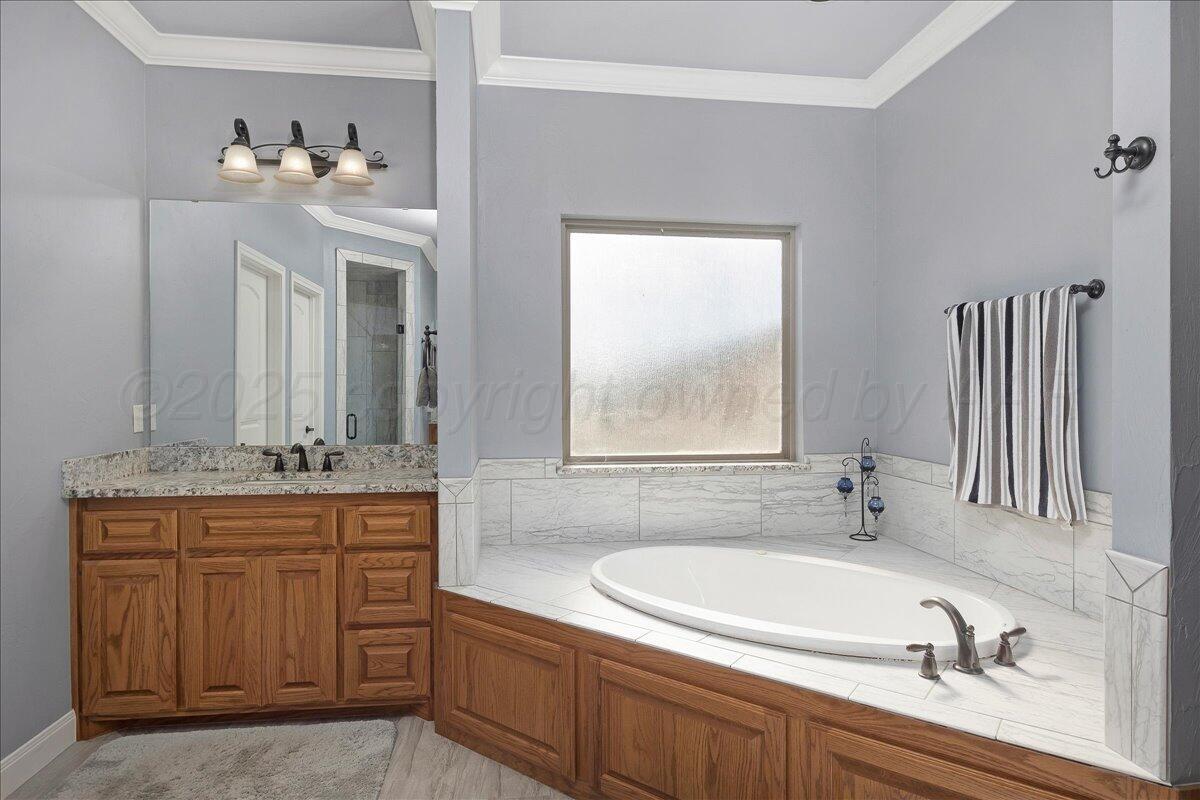 Canyon, Texas, 79015, United States, 4 Bedrooms Bedrooms, ,2 BathroomsBathrooms,Residential,For Sale,1989149