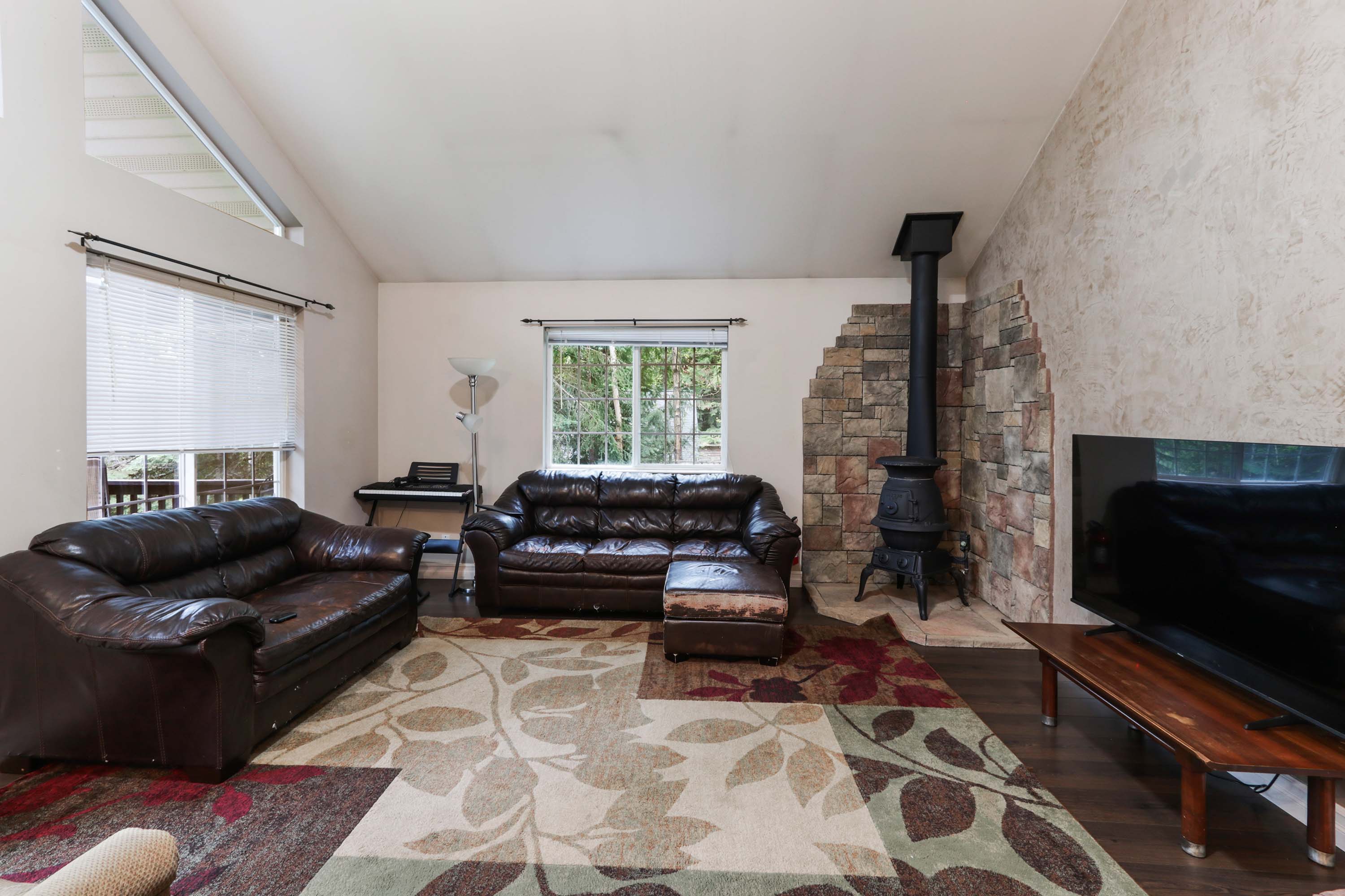 Sandpoint, Idaho, 83864, United States, 3 Bedrooms Bedrooms, ,2 BathroomsBathrooms,Residential,For Sale,1924530