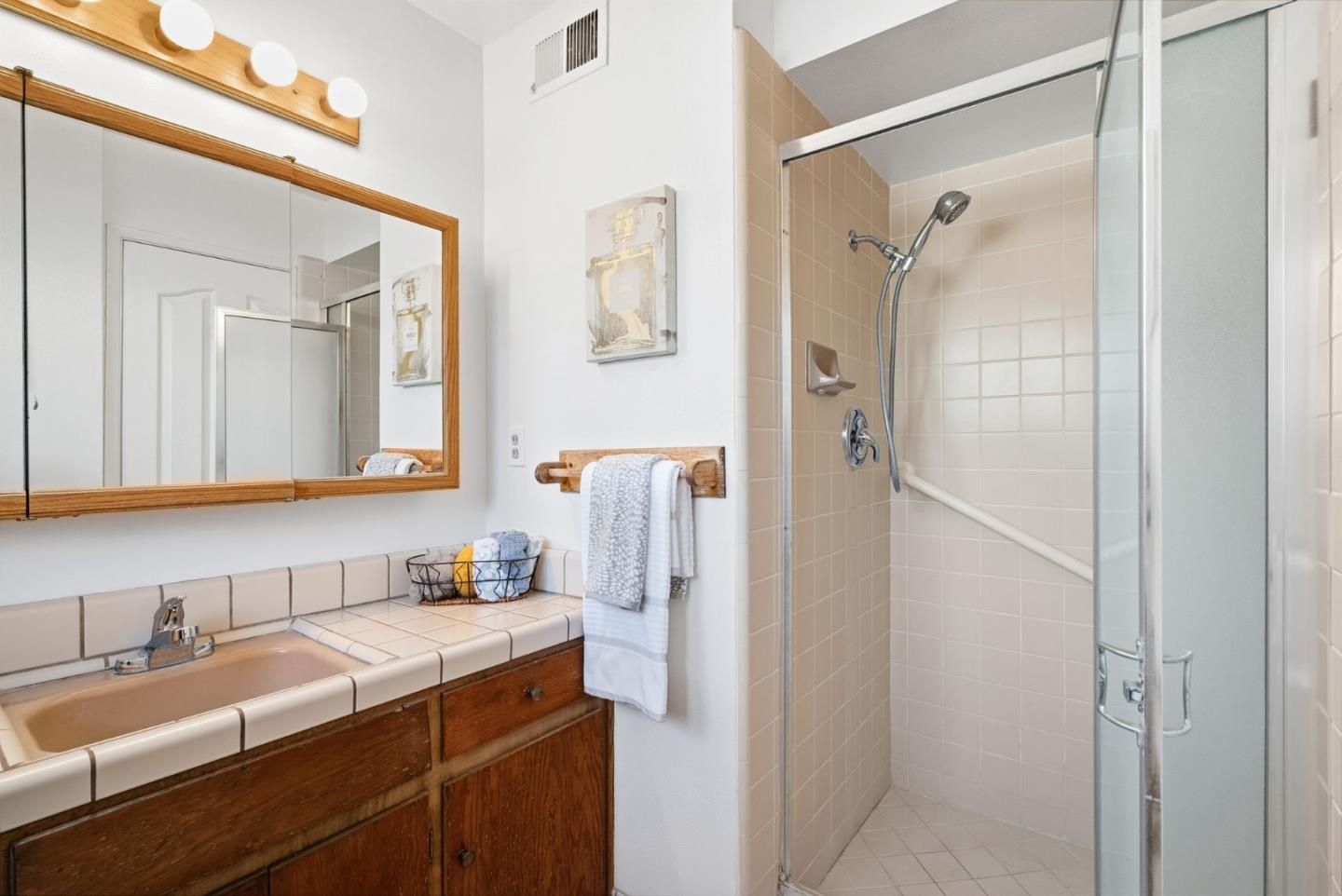 San Jose, California, 95118, United States, 4 Bedrooms Bedrooms, ,2 BathroomsBathrooms,Residential,For Sale,1986269