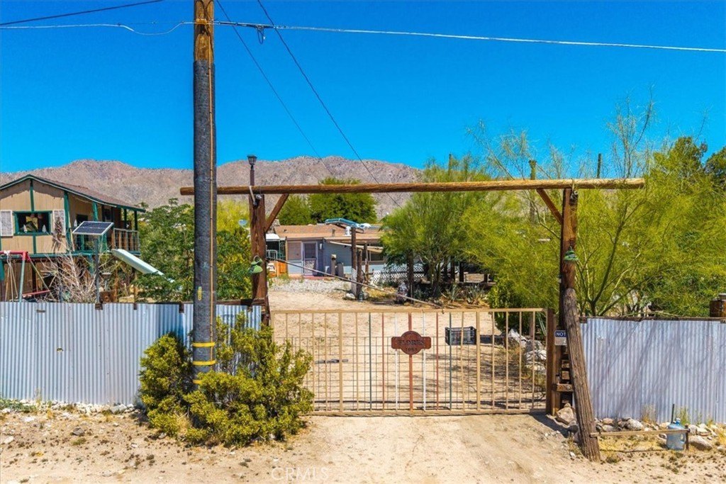 Morongo Valley, California, 92256, United States, 2 Bedrooms Bedrooms, ,2 BathroomsBathrooms,Residential,For Sale,1819780