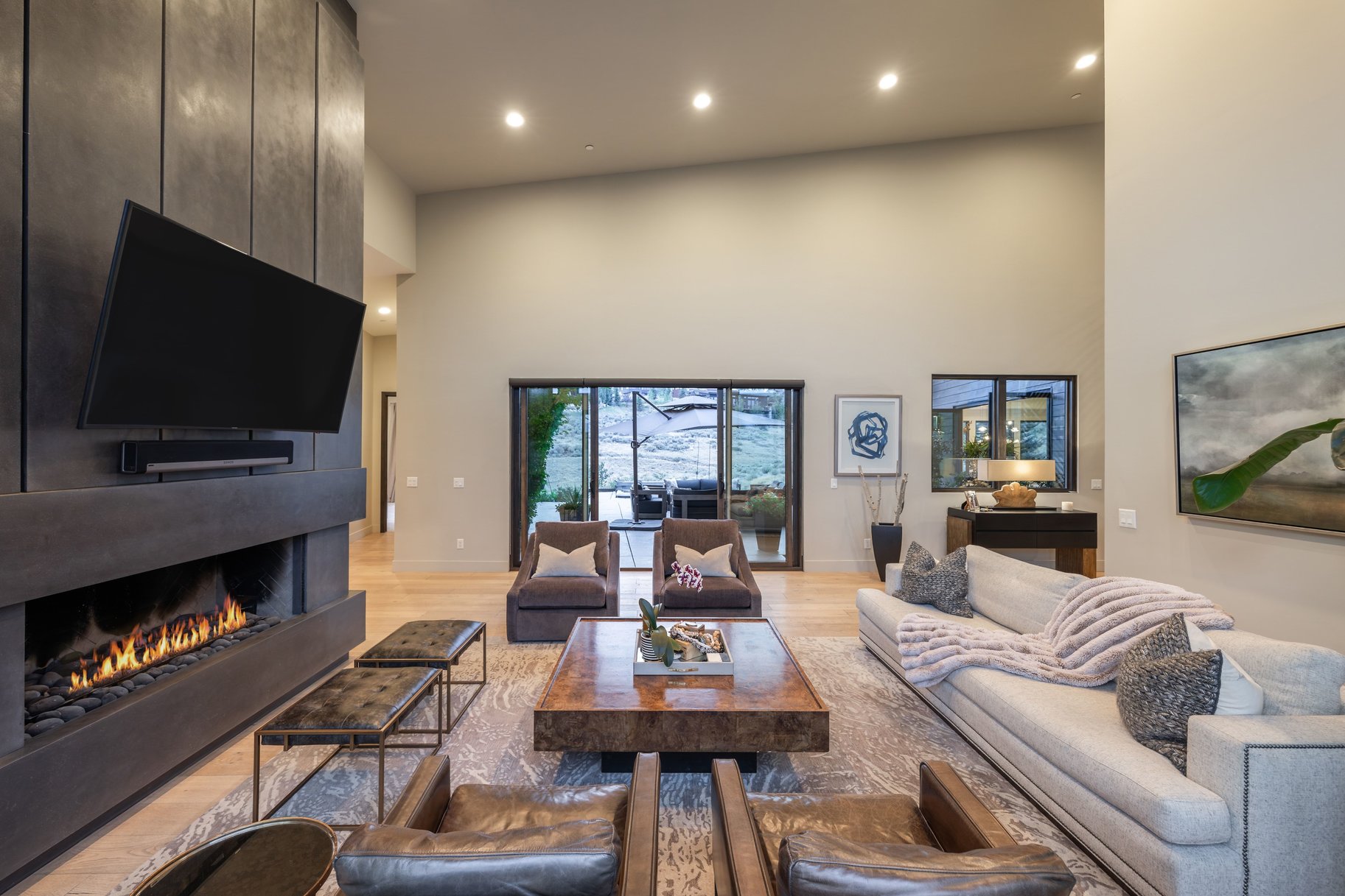  Contemporary Promontory Home with Exceptional Indoor-Outdoor Living - 物件實景