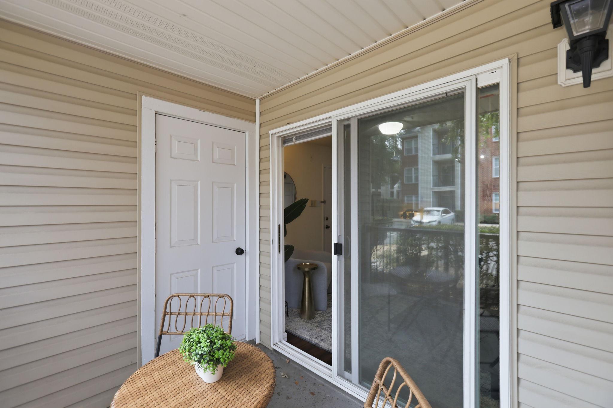  3303 Wyndham Circle, Alexandria, VA, 22302 - 物件實景