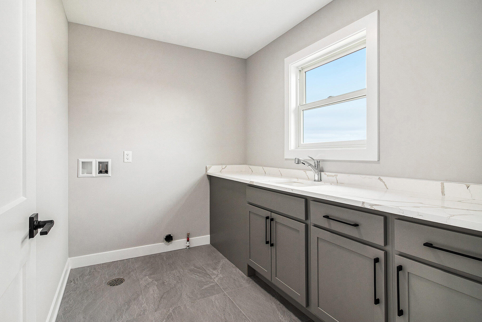 Cedar Lake, Indiana, 46303, United States, 4 Bedrooms Bedrooms, ,3 BathroomsBathrooms,Residential,For Sale,1999304