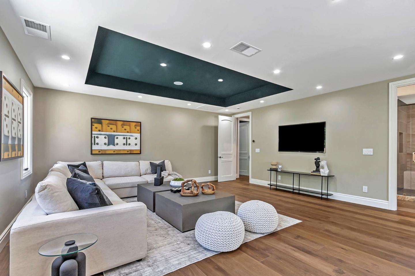 Los Gatos, California, 95032, United States, 8 Bedrooms Bedrooms, ,11 BathroomsBathrooms,Residential,For Sale,1855941