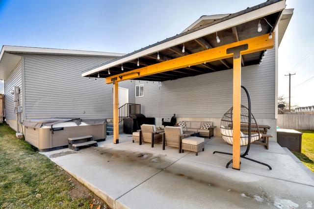 Sandy, Utah, 84094, United States, 3 Bedrooms Bedrooms, ,3 BathroomsBathrooms,Residential,For Sale,2011709