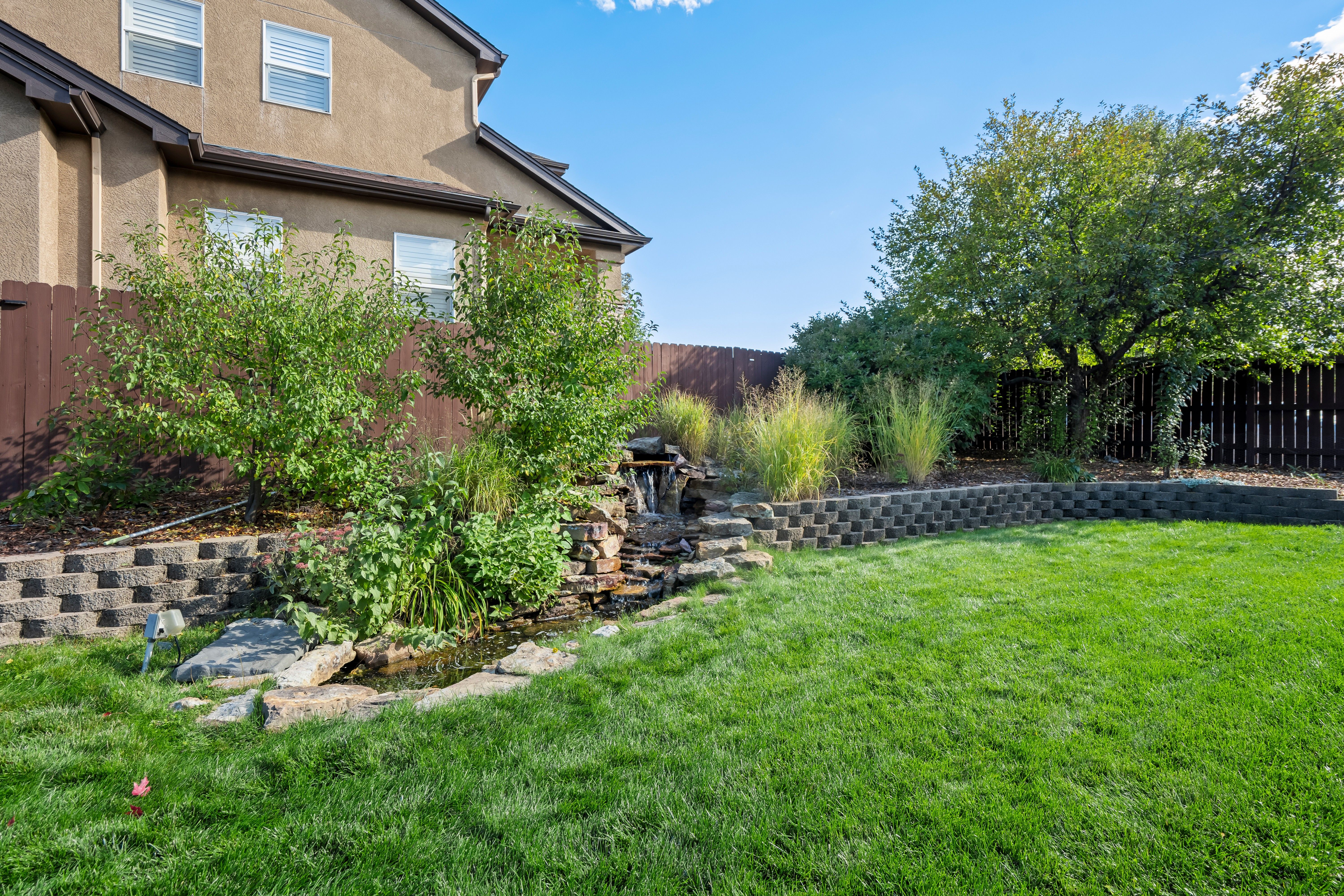  Welcome to This Beautifully Maintained Home in Sought-After Wagon Trails - 物件實景