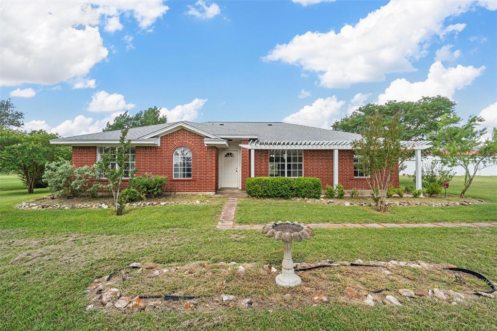 Kosse, Texas, 76653, United States, 3 Bedrooms Bedrooms, ,2 BathroomsBathrooms,Residential,For Sale,1867279