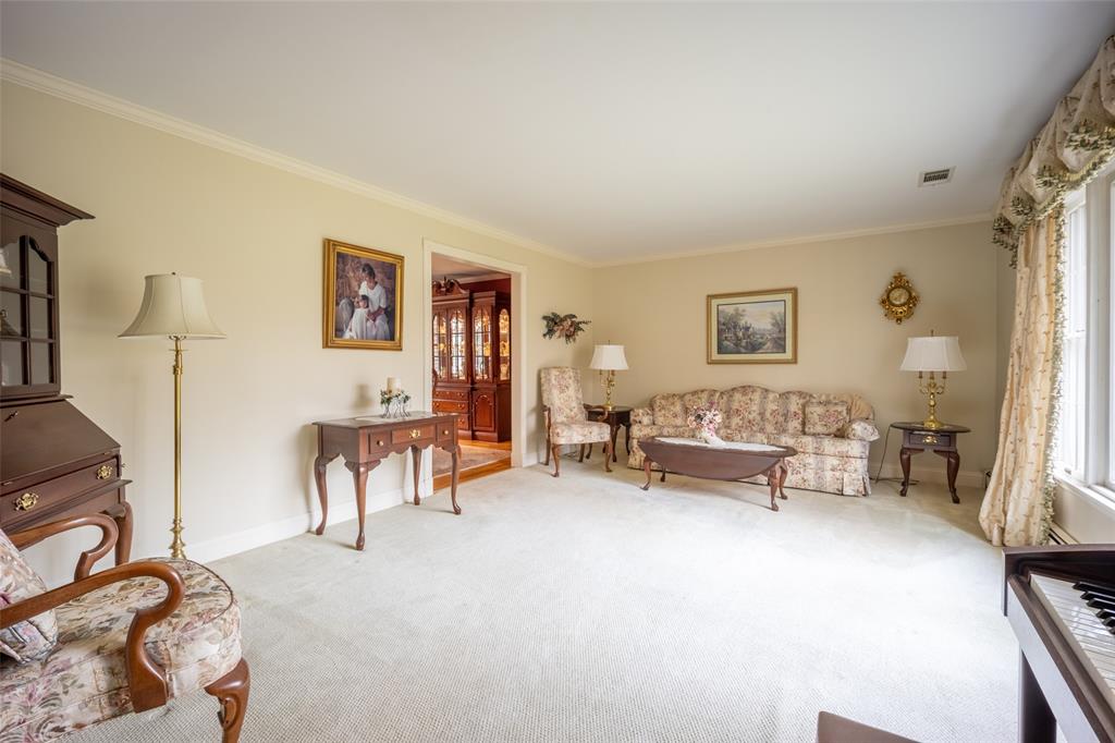 Fishkill, New York, 12524, United States, 4 Bedrooms Bedrooms, ,3 BathroomsBathrooms,Residential,For Sale,1930381