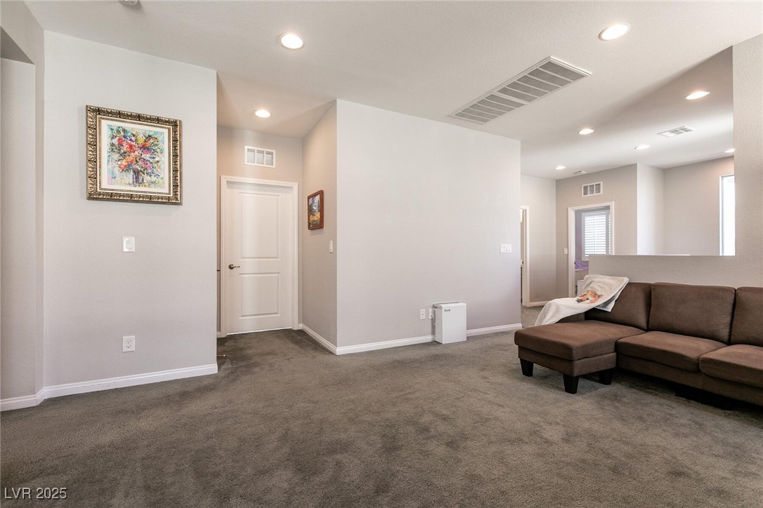 Las Vegas, Nevada, 89166, United States, 4 Bedrooms Bedrooms, ,3 BathroomsBathrooms,Residential,For Sale,1960504