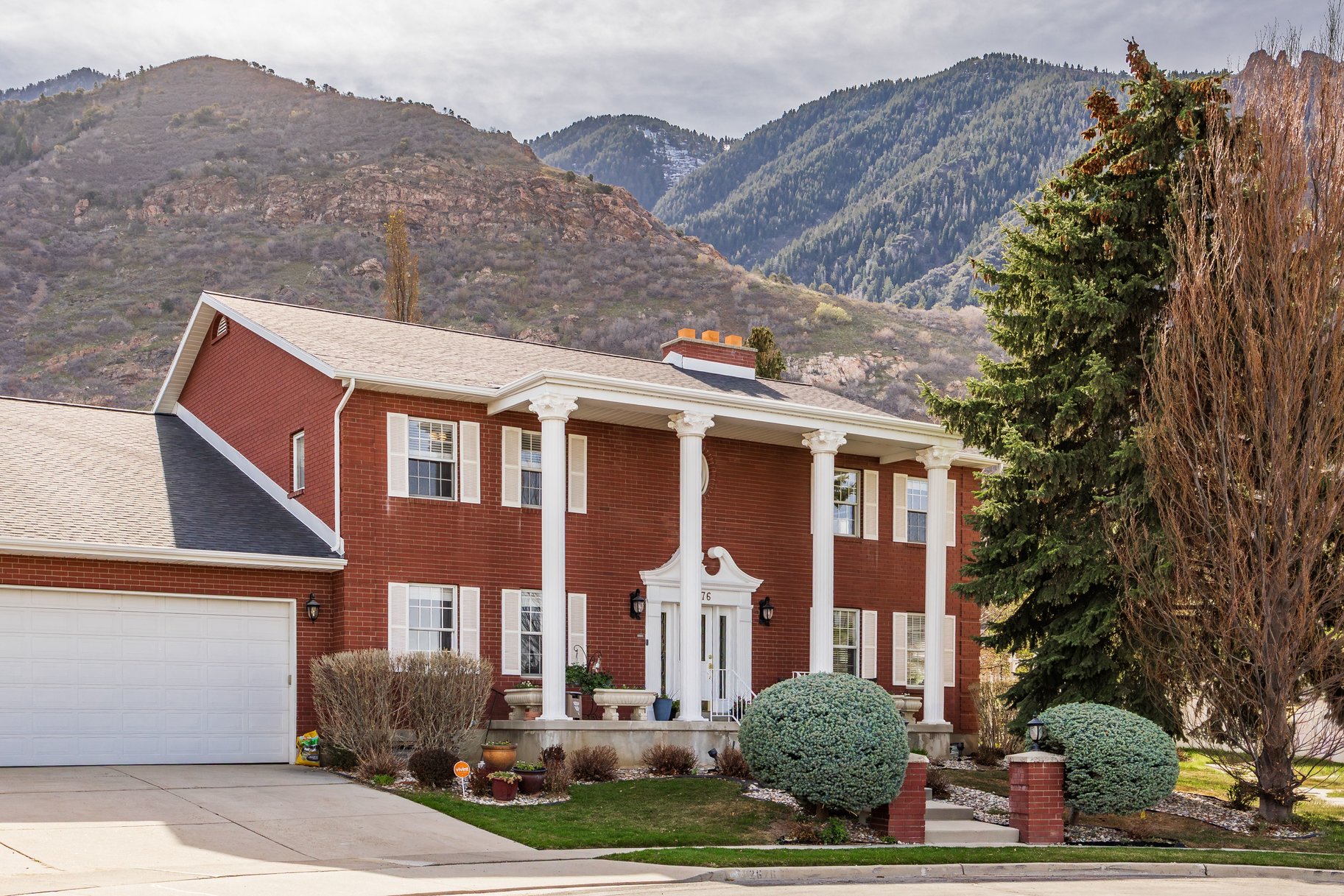  Updated Sandy Home With One of a Kind Location With Unobstructed Mountain Views - 物件實景