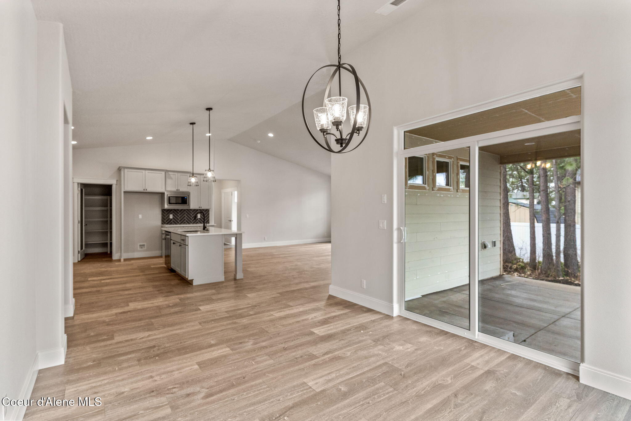 Rathdrum, Idaho, 83858, United States, 3 Bedrooms Bedrooms, ,3 BathroomsBathrooms,Residential,For Sale,1754264