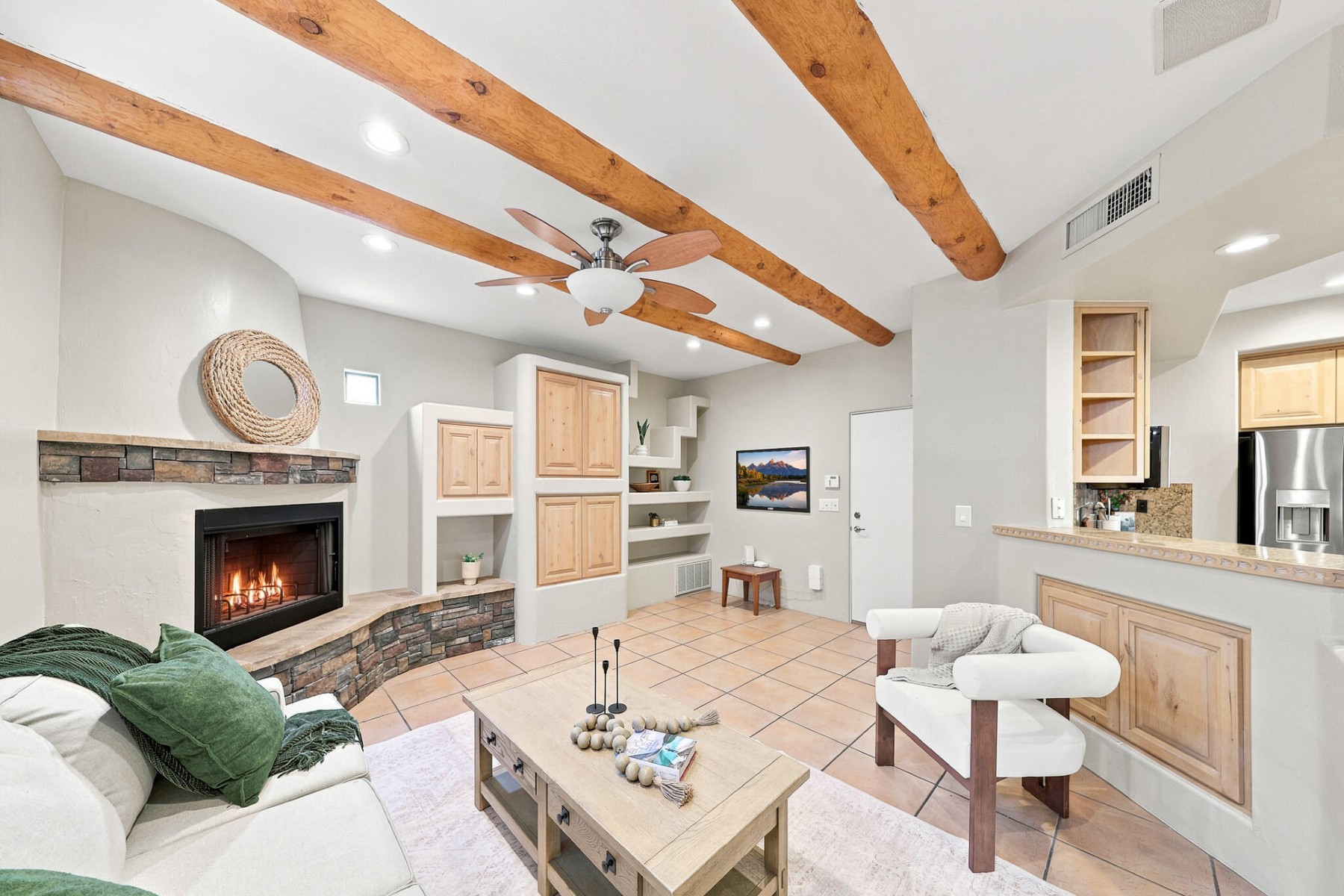 1732 E Gelding Dr¦Phoenix, AZ - 物件實景
