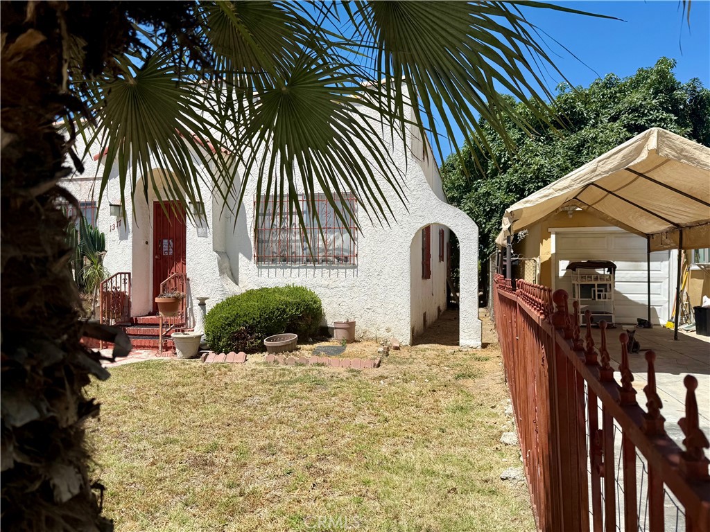 Compton, California, 90221, United States, 2 Bedrooms Bedrooms, ,1 BathroomBathrooms,Residential,For Sale,1979361