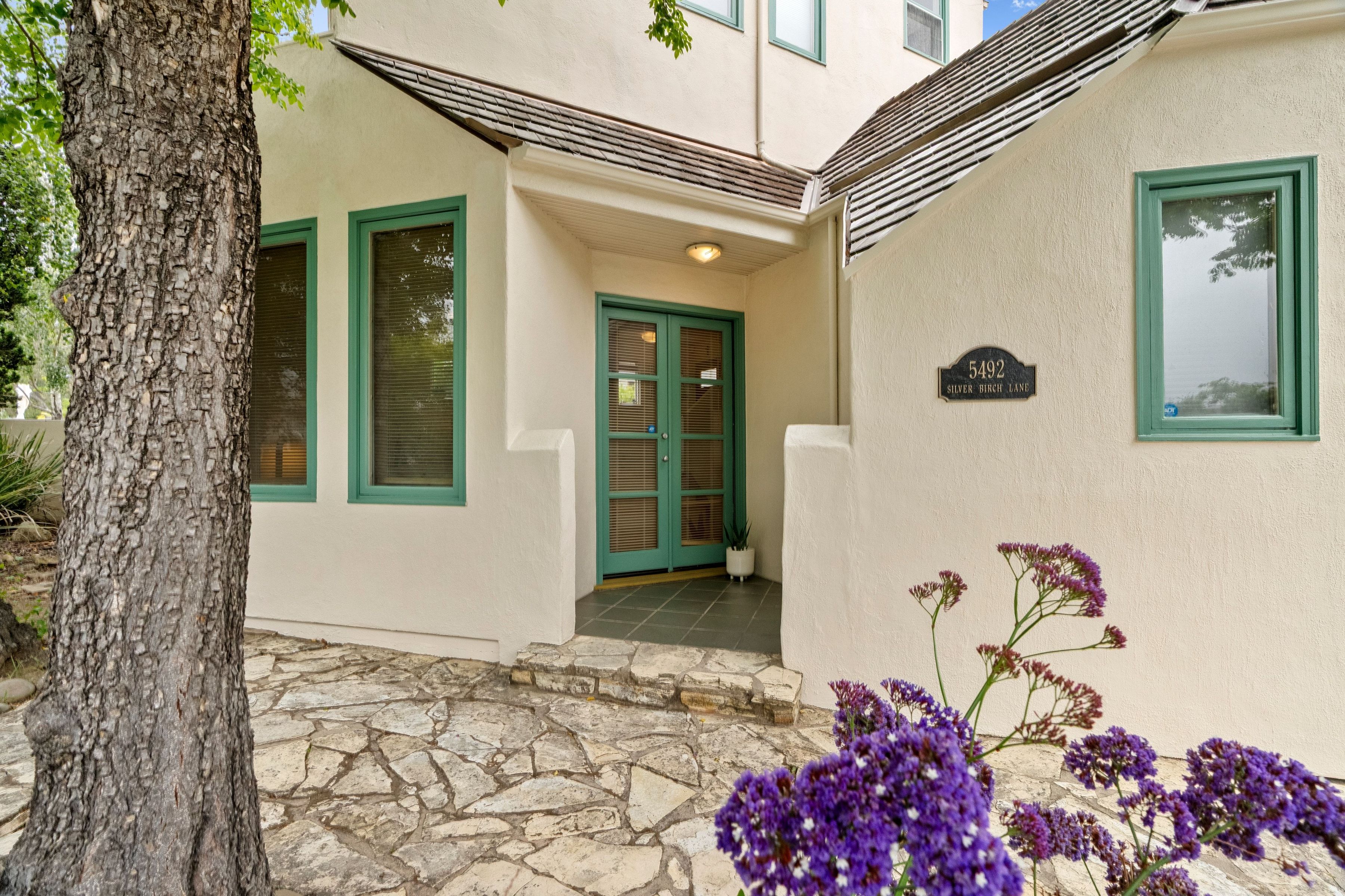  5492 Silver Birch Lane - 物件實景