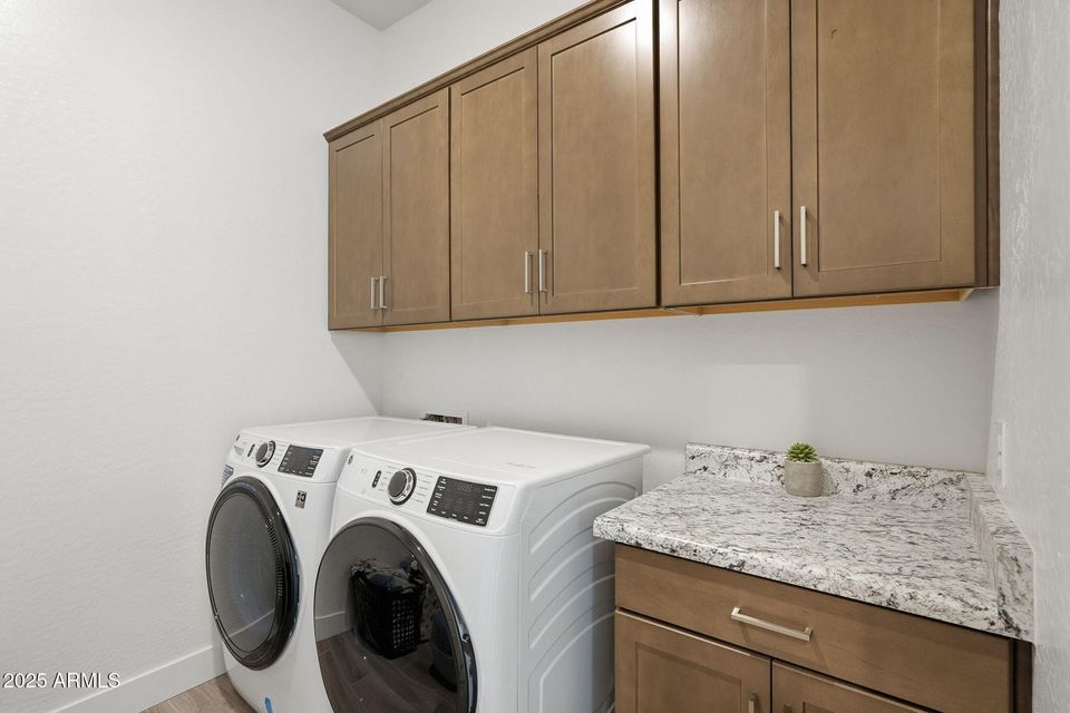 Queen Creek, Arizona, 85142, United States, 3 Bedrooms Bedrooms, ,3 BathroomsBathrooms,Residential,For Sale,2006061