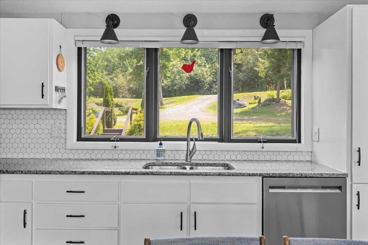 Stowe, Vermont, 05672, United States, 3 Bedrooms Bedrooms, ,2 BathroomsBathrooms,Residential,For Sale,1907047