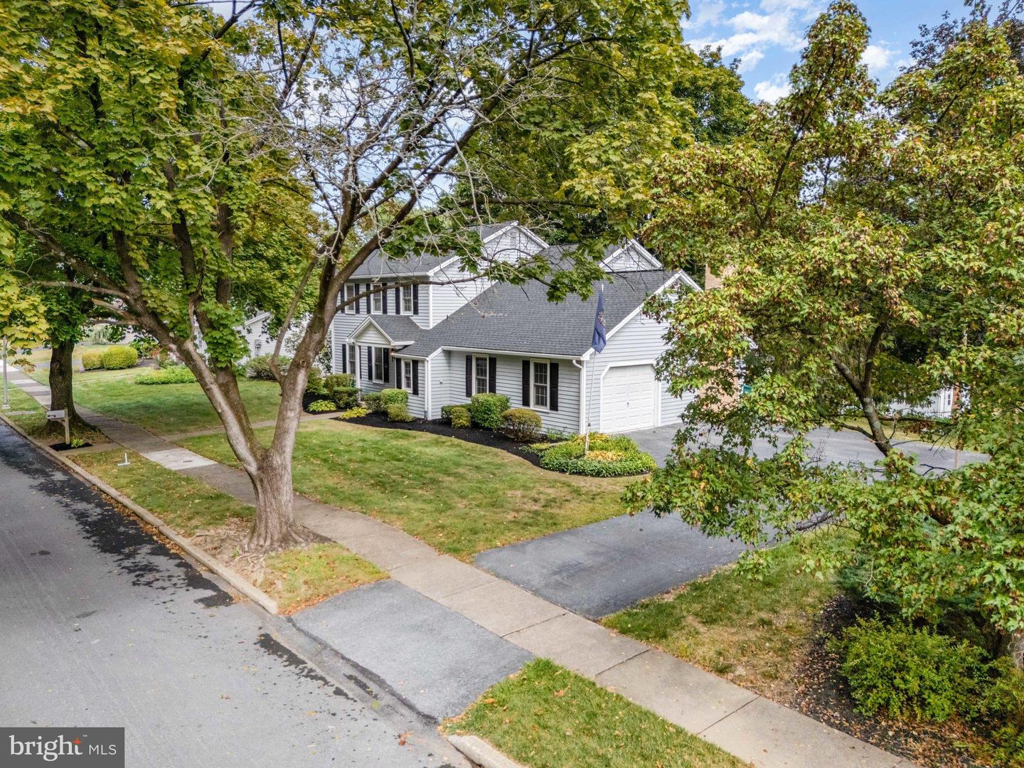 Mechanicsburg, Pennsylvania, 17050, United States, 4 Bedrooms Bedrooms, ,3 BathroomsBathrooms,Residential,For Sale,1948307