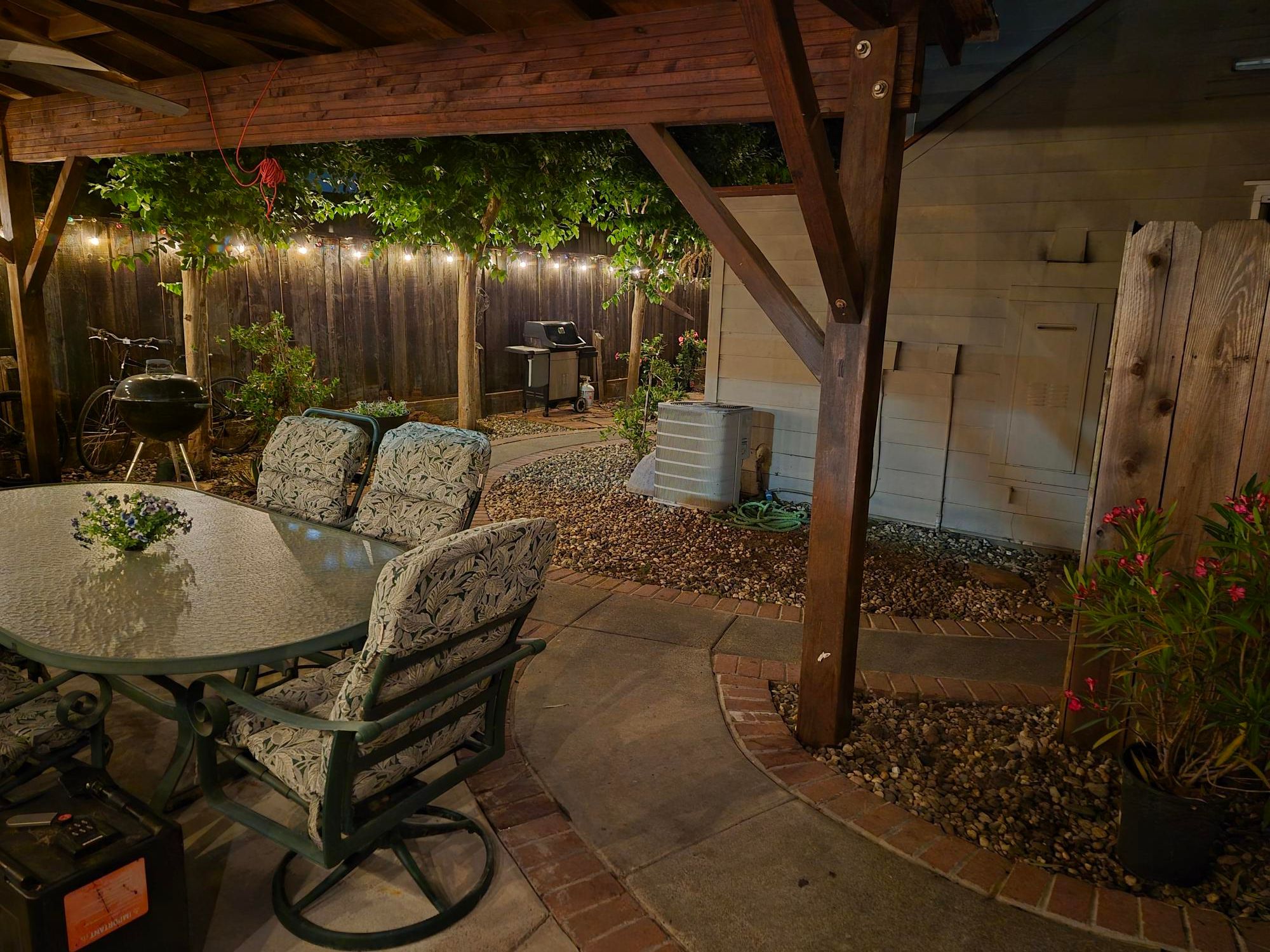  Rare Opportunity in Valley Oak Villas - 物件實景