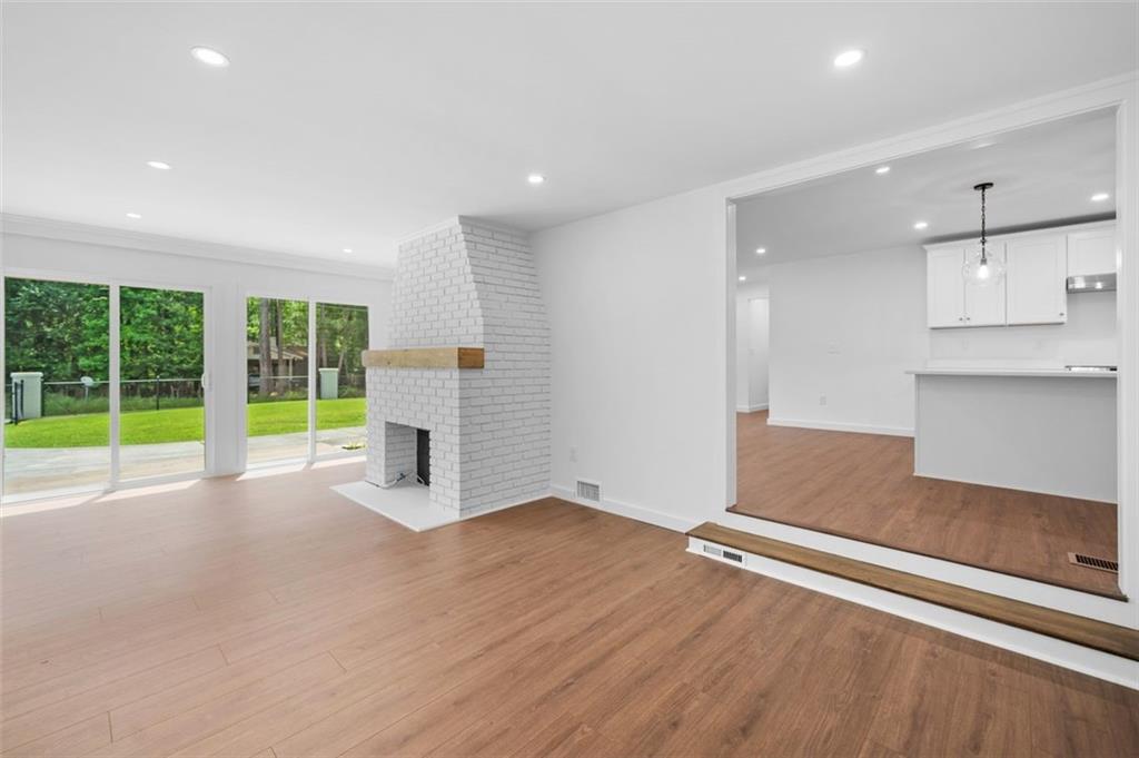 Woodstock, Georgia, 30189, United States, 3 Bedrooms Bedrooms, ,2 BathroomsBathrooms,Residential,For Sale,1857248