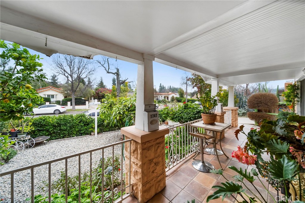 Los Angeles, California, 90041, United States, ,Residential,For Sale,2013561