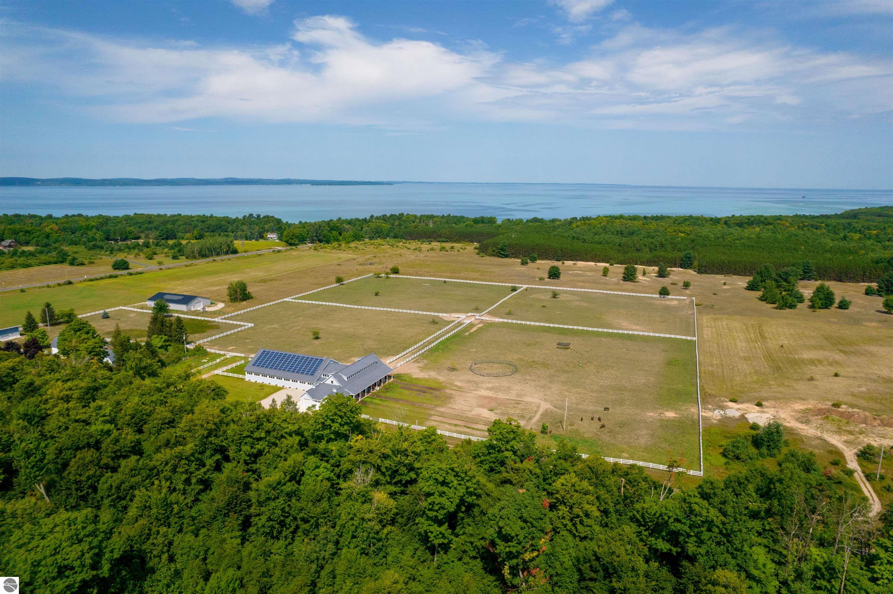 Traverse City, Michigan, 49686, United States, 3 Bedrooms Bedrooms, ,2 BathroomsBathrooms,Residential,For Sale,1819193