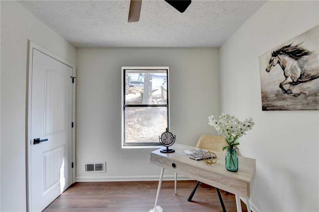 Roswell, Georgia, 30076, United States, 6 Bedrooms Bedrooms, ,3 BathroomsBathrooms,Residential,For Sale,2006214