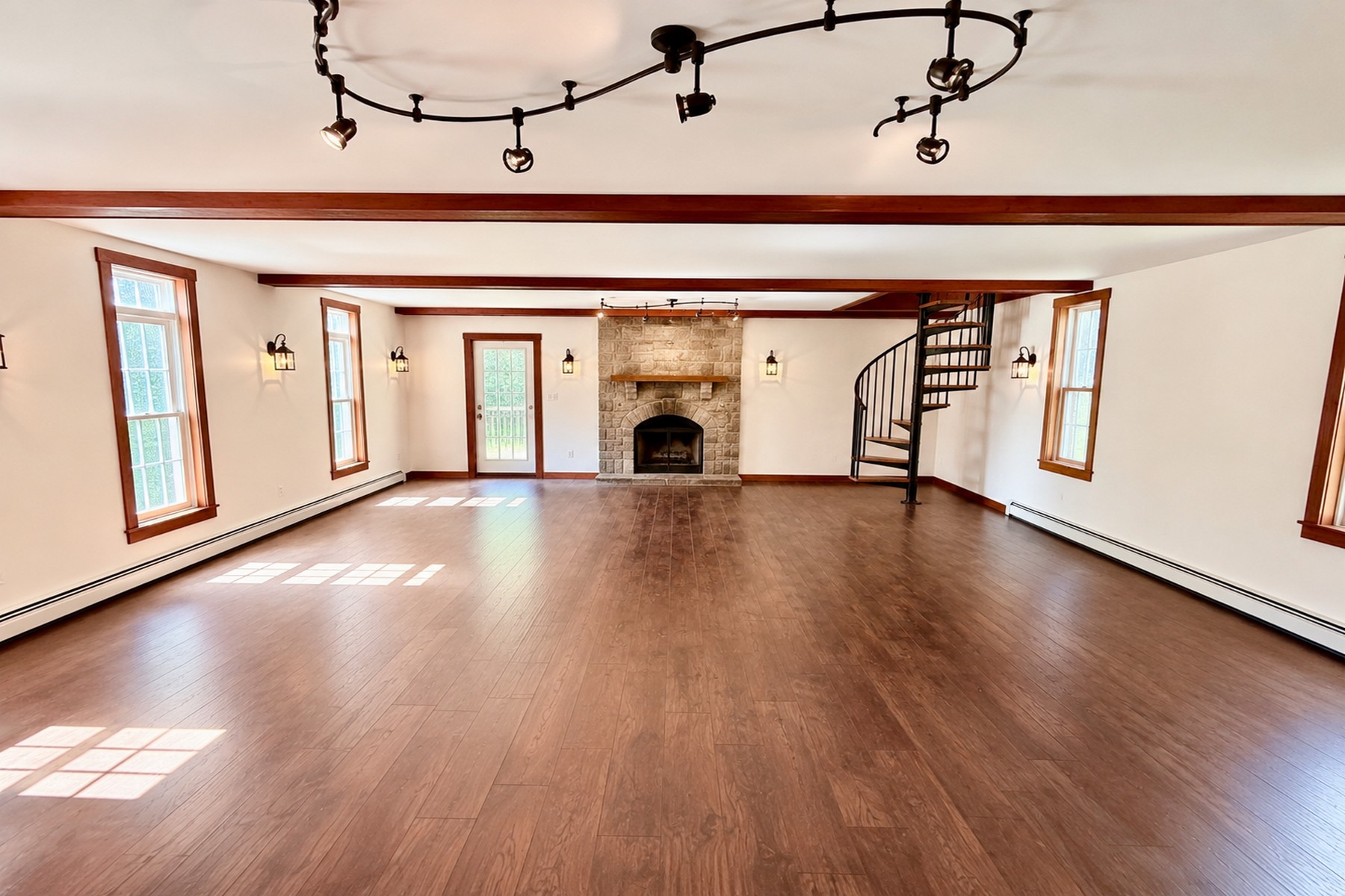  2572 Morse Hill Road - 物件實景