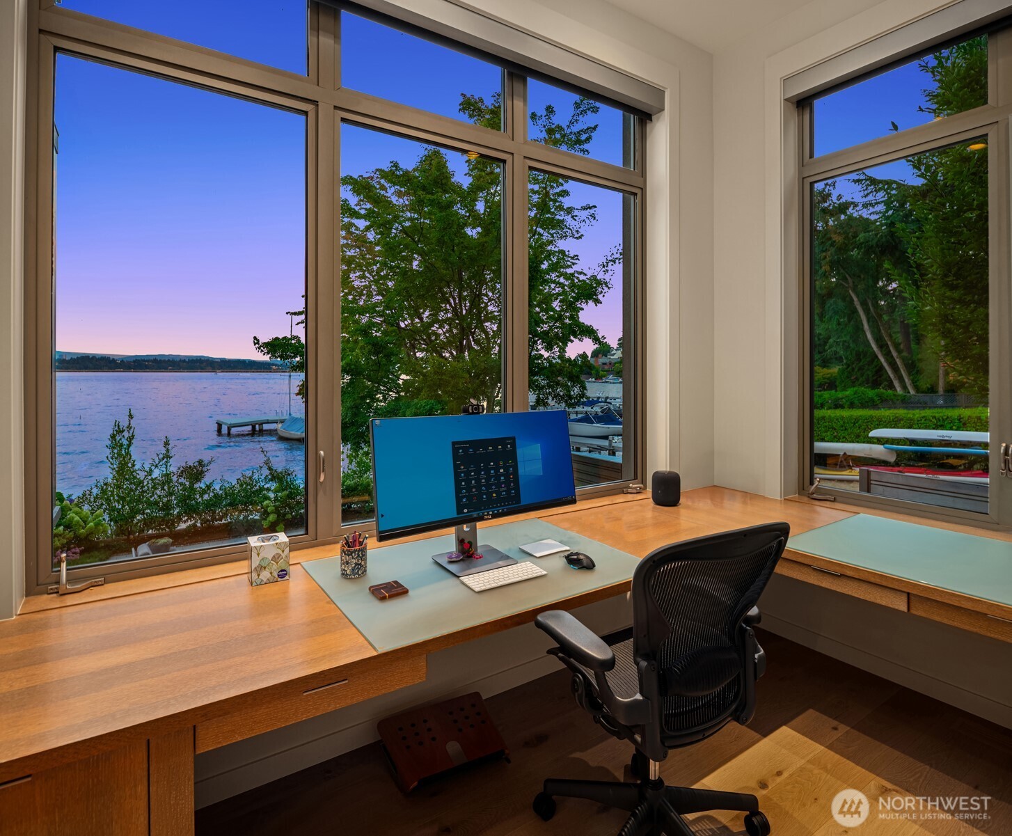 Seattle, Washington, 98105, United States, 6 Bedrooms Bedrooms, ,5 BathroomsBathrooms,Residential,For Sale,1993389