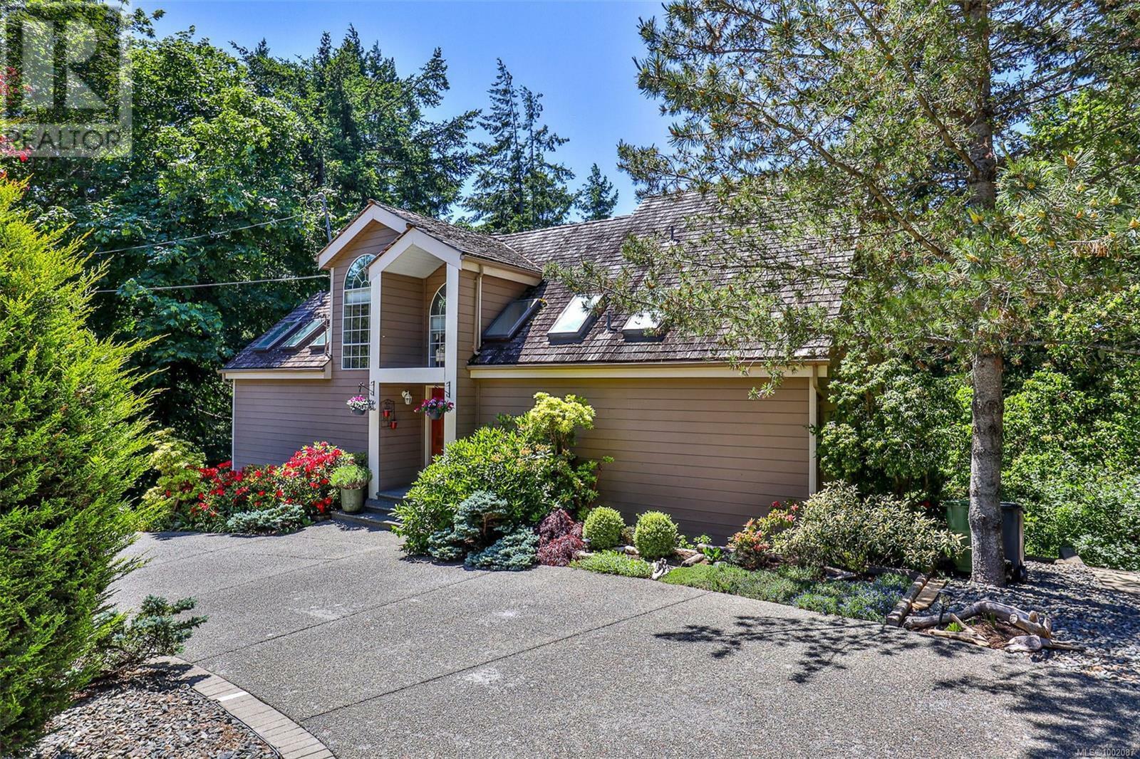 DUNCAN, British Columbia, V9L 5S6, CA, 4 Bedrooms Bedrooms, ,2 BathroomsBathrooms,Residential,For Sale,1873996