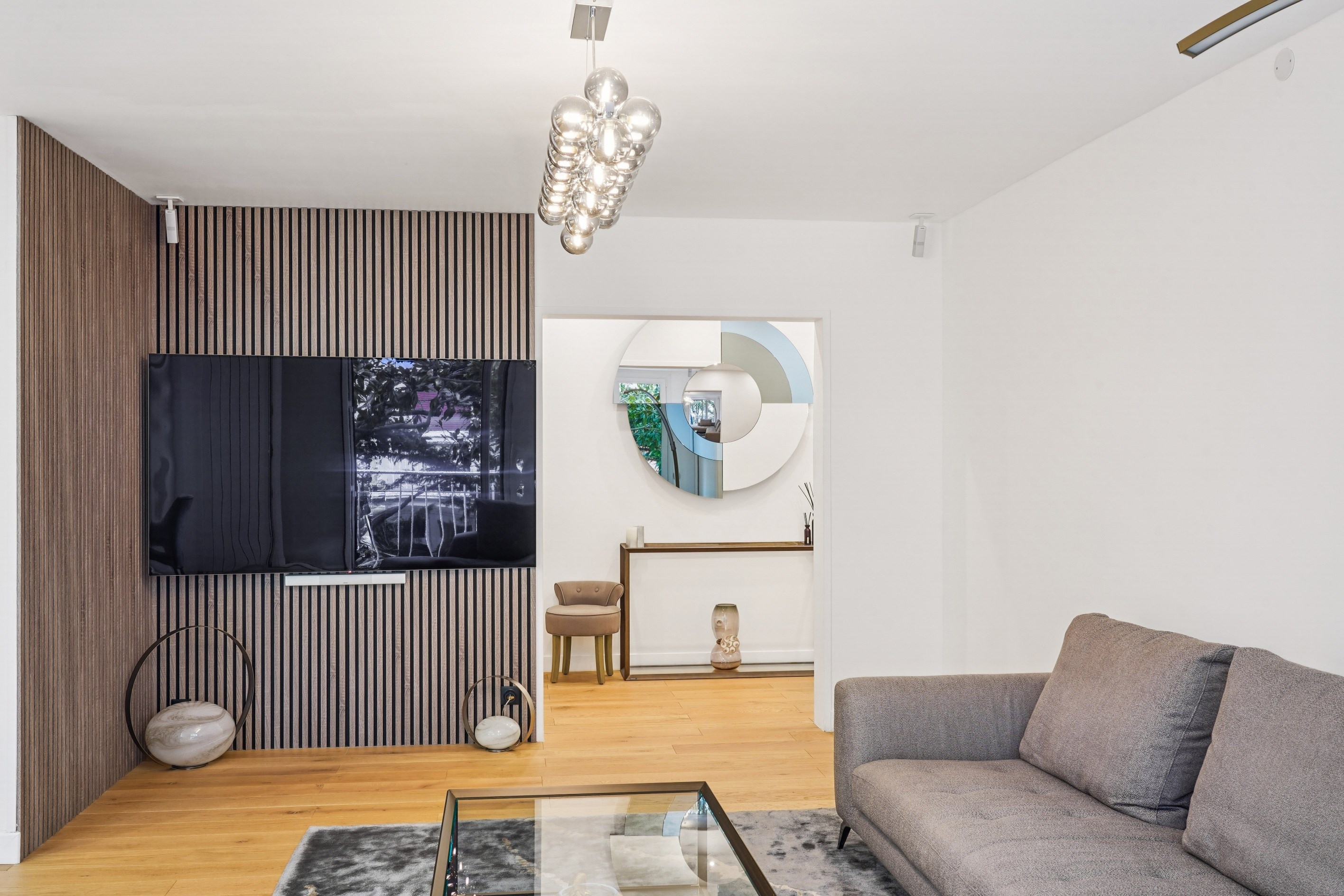  Four-Room Apartment with Balcony – Neuilly-sur-Seine – Pasteur – Inkermann - 物件實景