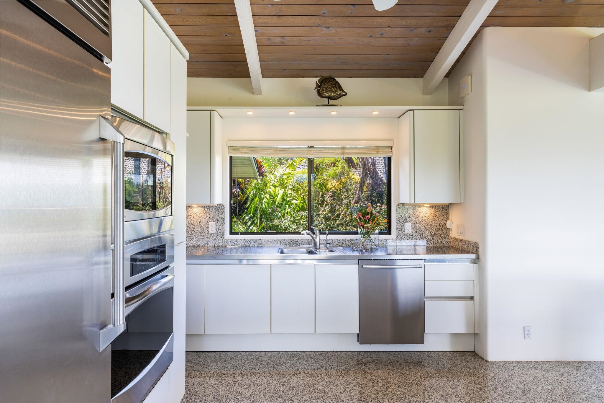 Lahaina, Hawaii, 96761, United States, 4 Bedrooms Bedrooms, ,5 BathroomsBathrooms,Residential,For Sale,1730605