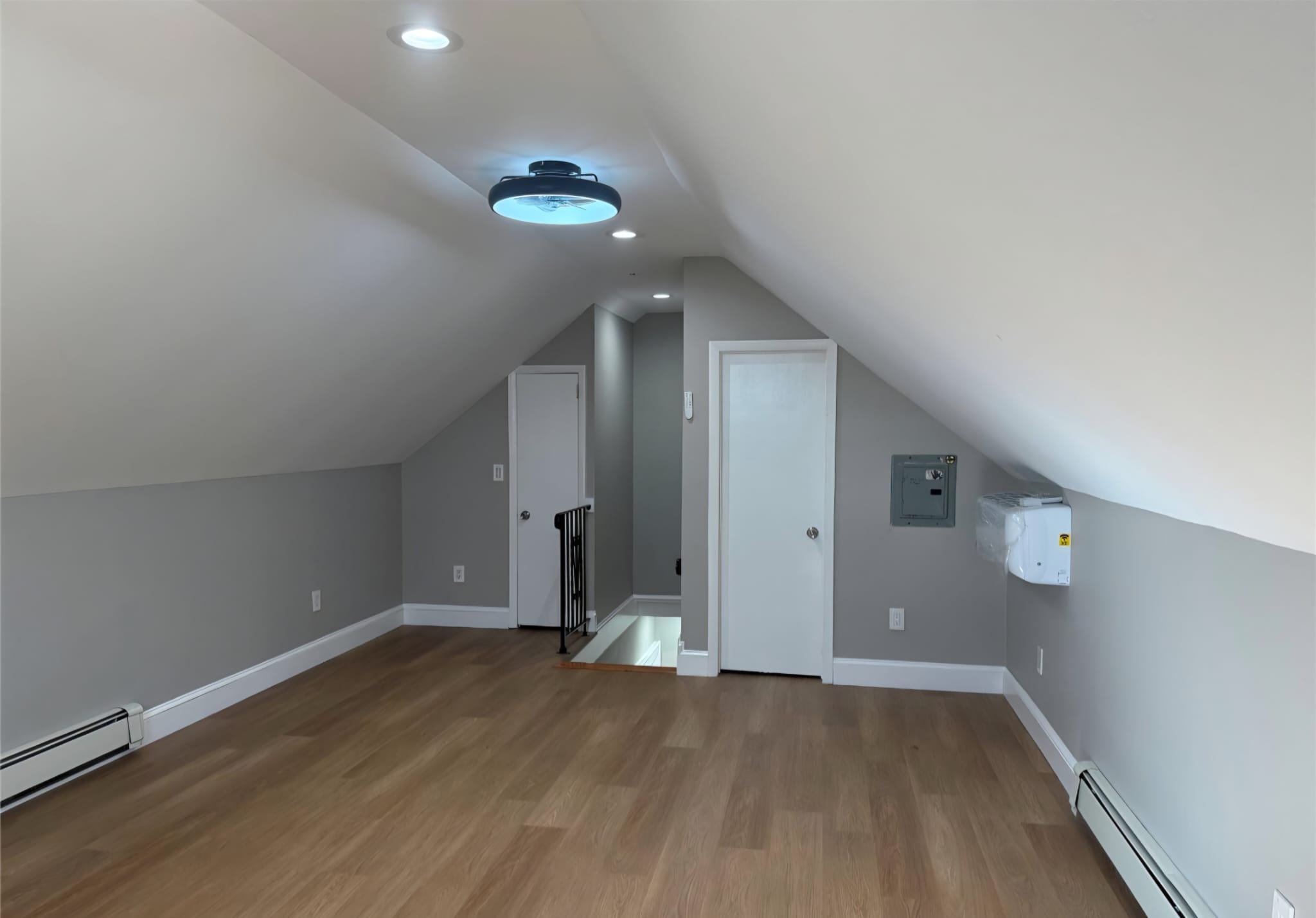 Little Ferry, New Jersey, 07643, United States, 5 Bedrooms Bedrooms, ,2 BathroomsBathrooms,Residential,For Sale,1983964