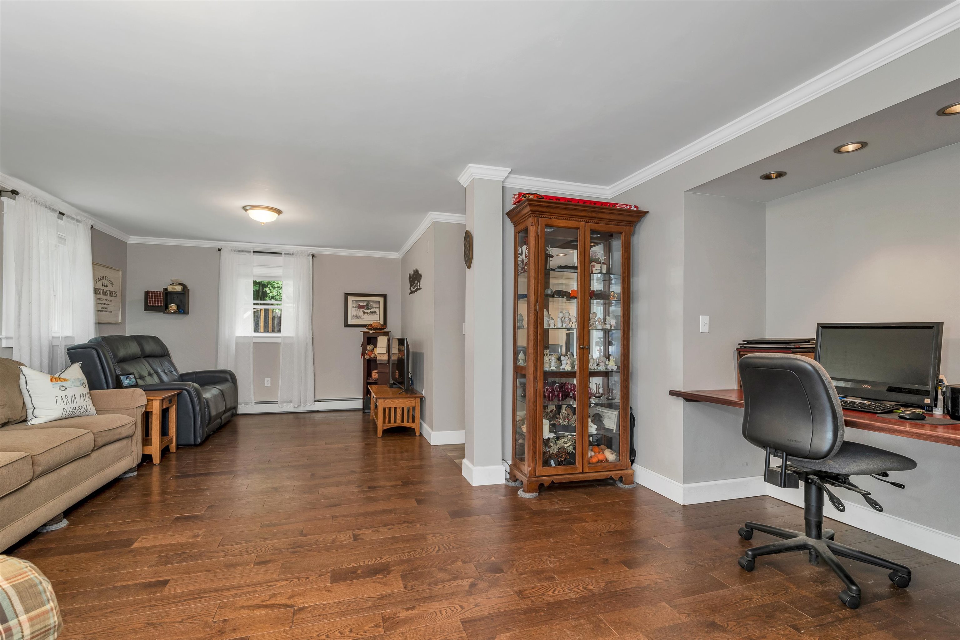 Enfield, New Hampshire, 03748, United States, 3 Bedrooms Bedrooms, ,2 BathroomsBathrooms,Residential,For Sale,1940095