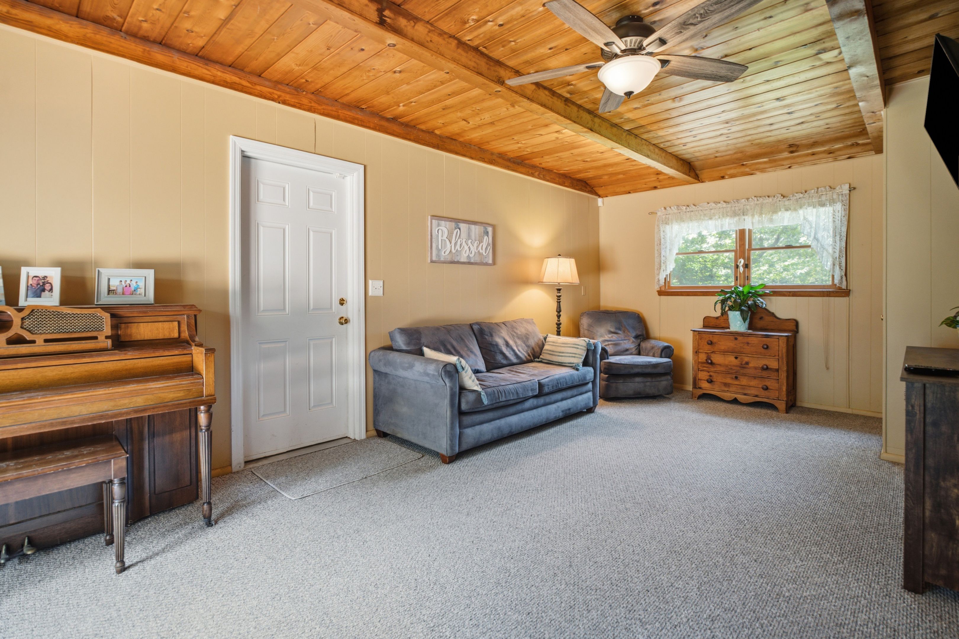  5 Columbine Avenue, Hampton Bays, NY, 11946 - 物件實景