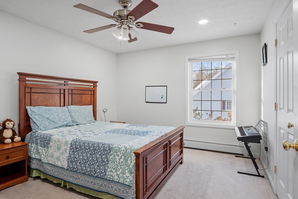 Hooksett, New Hampshire, 03106, United States, 3 Bedrooms Bedrooms, ,3 BathroomsBathrooms,Residential,For Sale,1930253